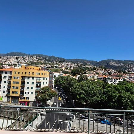 Garden And Seaview Apartment - Free Parking Фуншал Екстер'єр фото